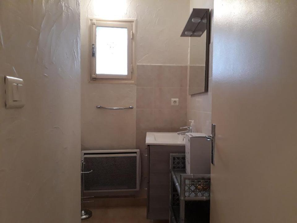 Les Capena 2 Apartman Collobrières Kültér fotó